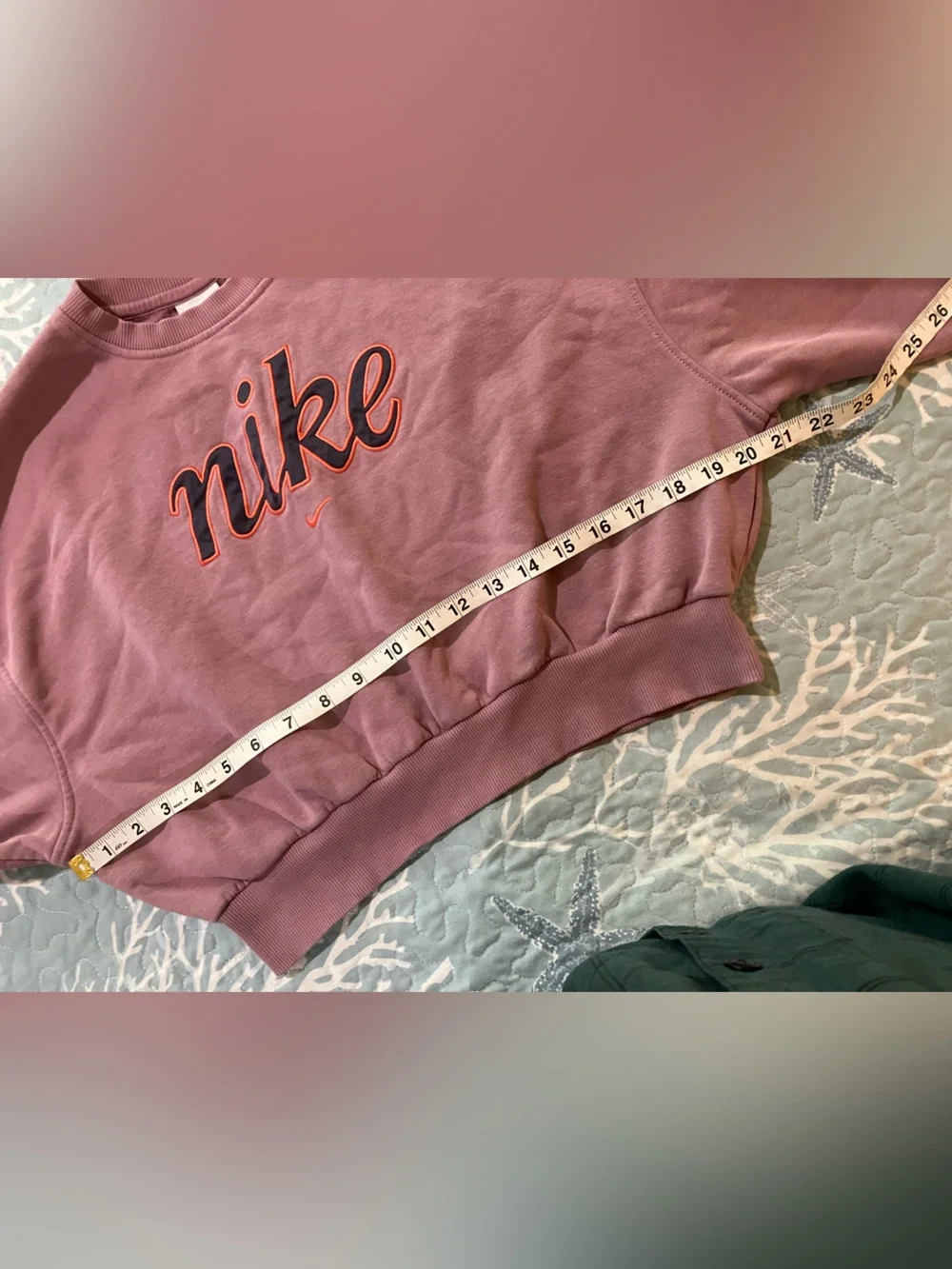 Nike girls medium